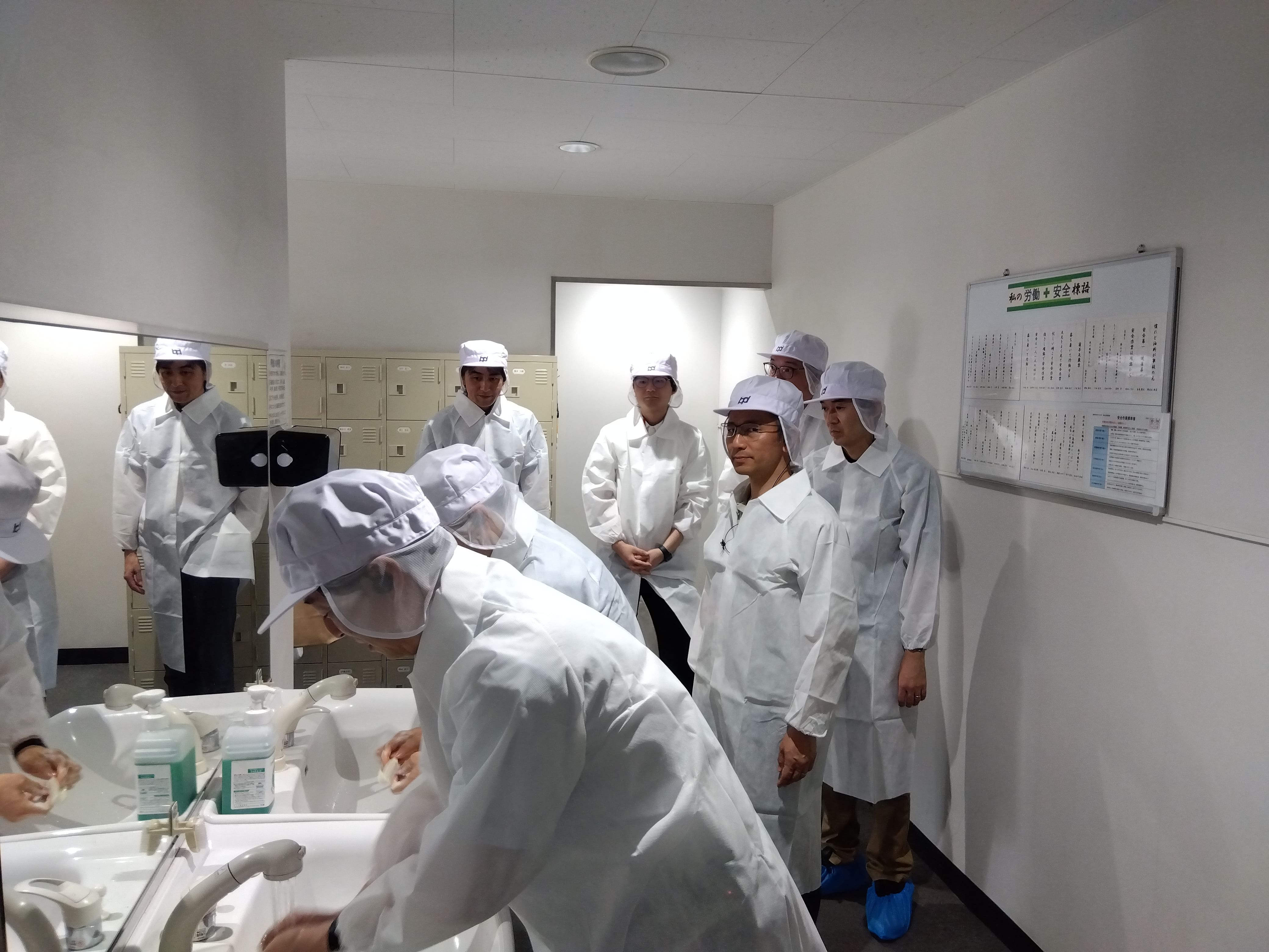スーパーバック株式会社様 工場見学風景
